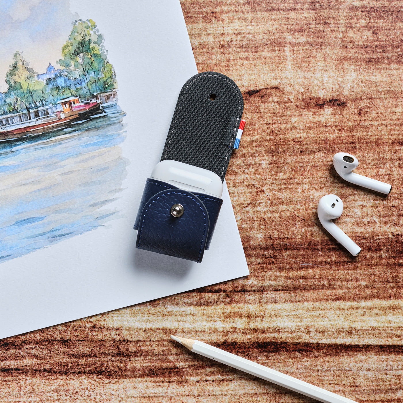 THIB - Étui AirPods 1 & 2 en cuir recyclé - Bleu