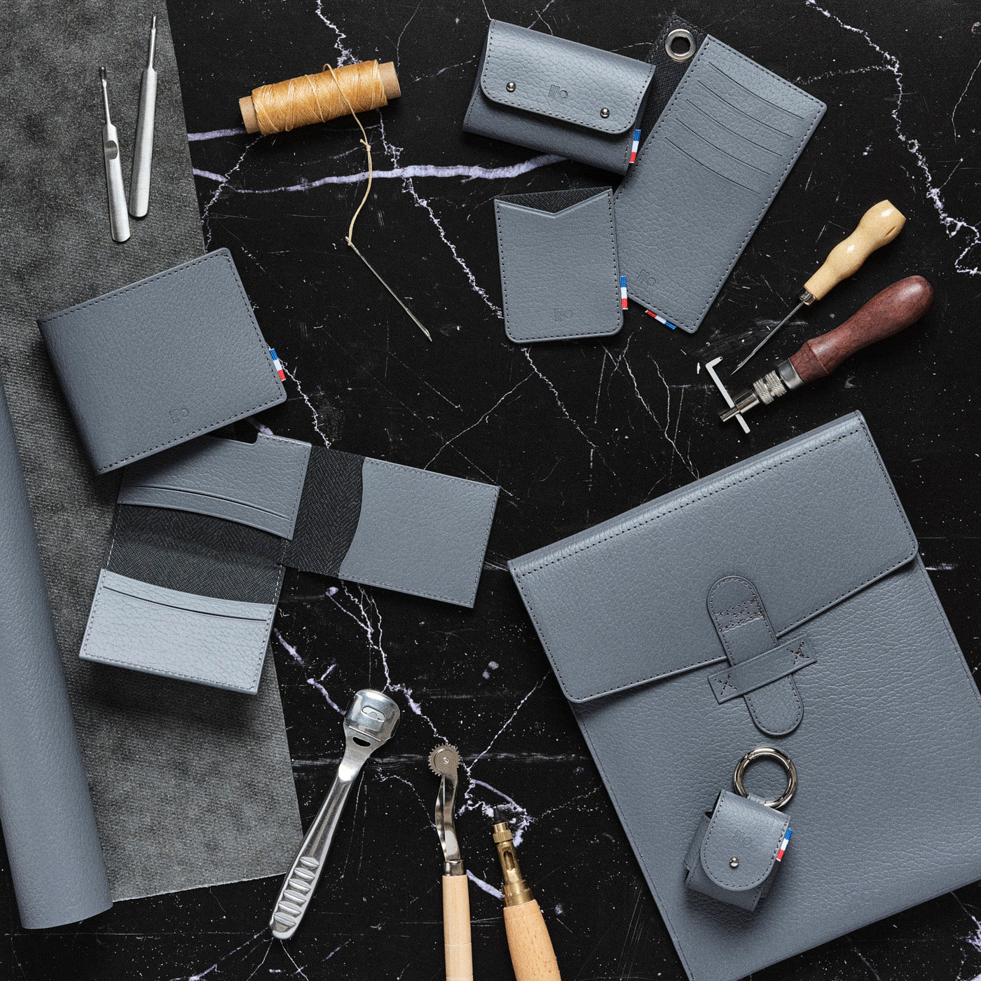 THIB - Étui AirPods 1 & 2 en cuir recyclé - Gris