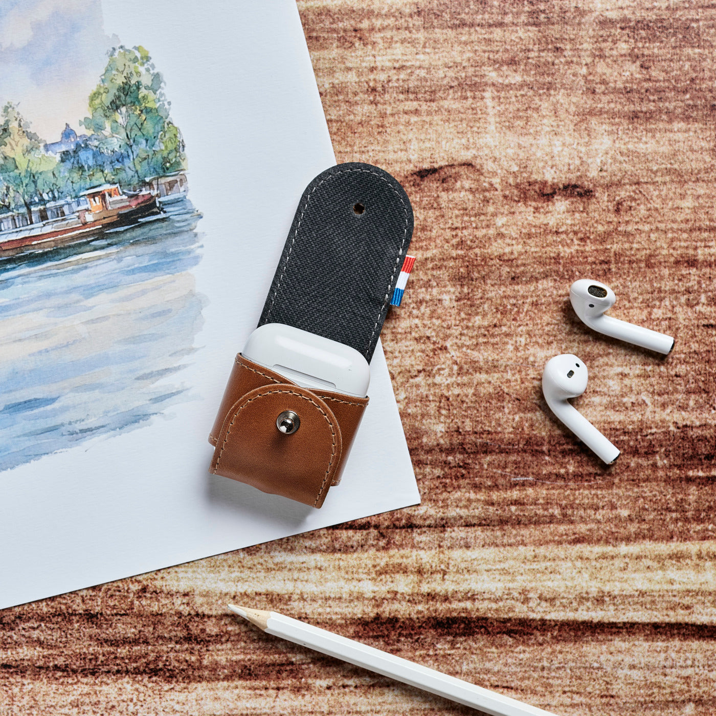 THIB - Étui AirPods 1 & 2 en cuir patiné - Cognac