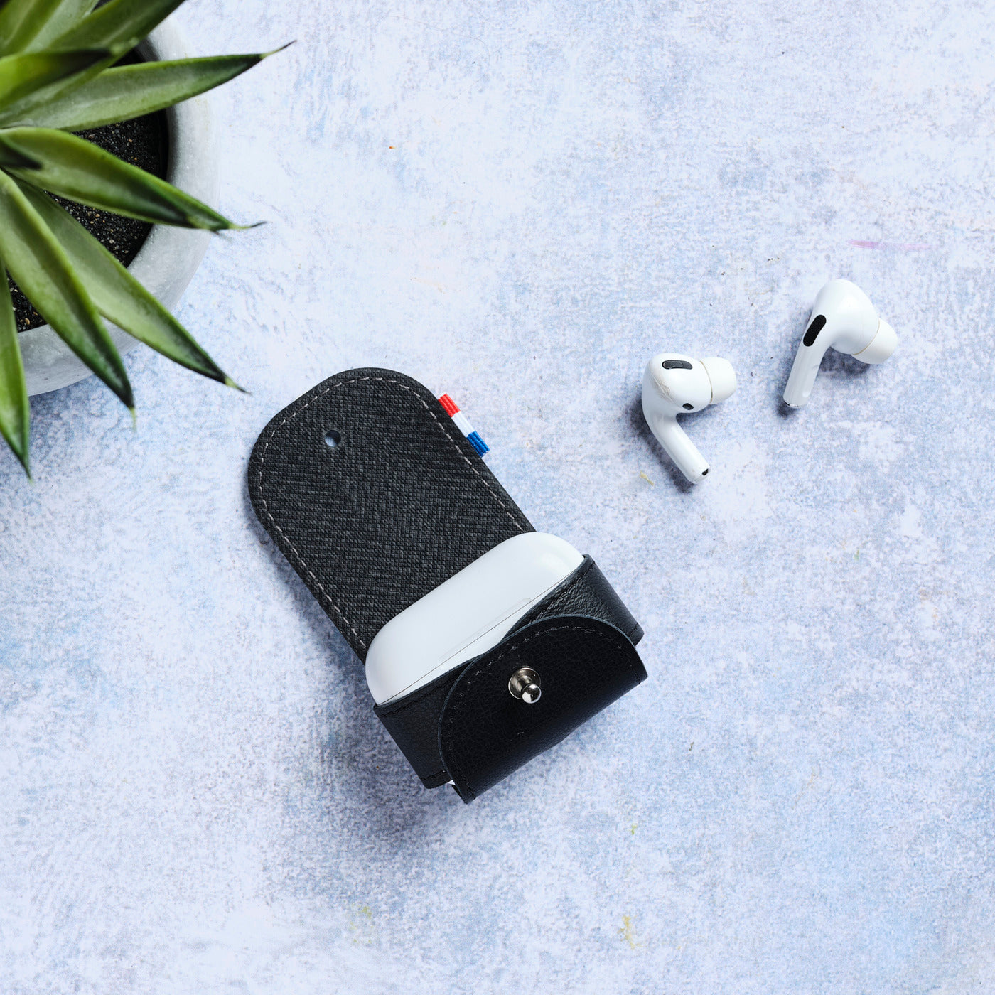 THIB - Étui AirPods Pro en cuir grainé - noir