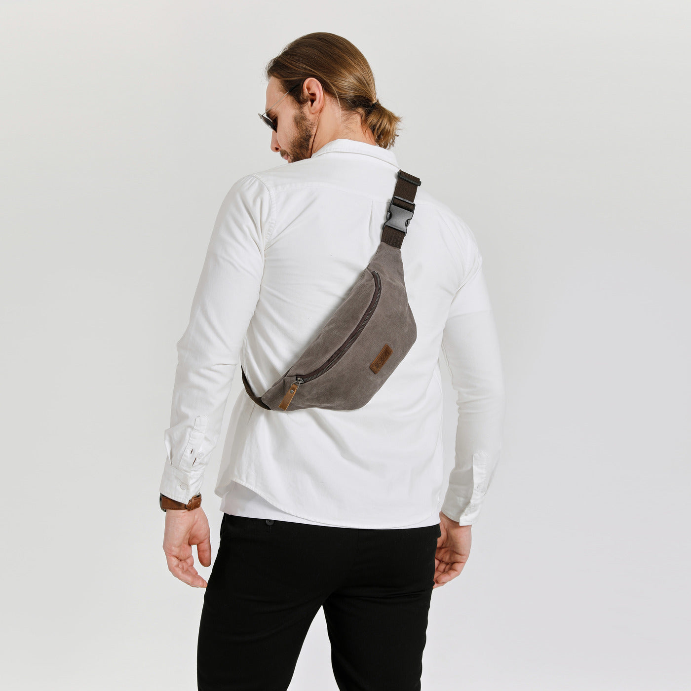 TIM - Sac banane en cuir véritable et toile enduite - Gris
