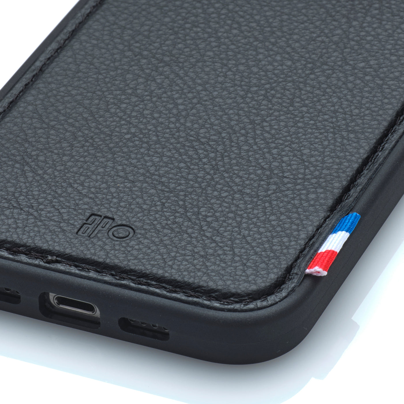 SAM - Coque iPhone 12 Pro Max en cuir grainé - noir