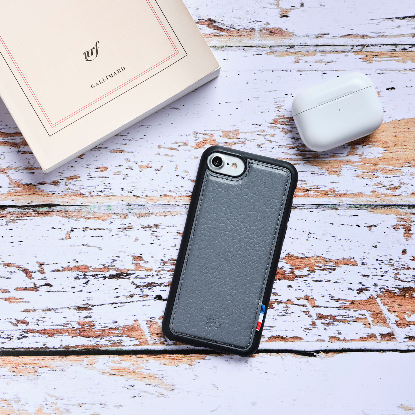 SAM - Coque iPhone SE / 8 / 7 / 6S / 6 en cuir recyclé - Gris