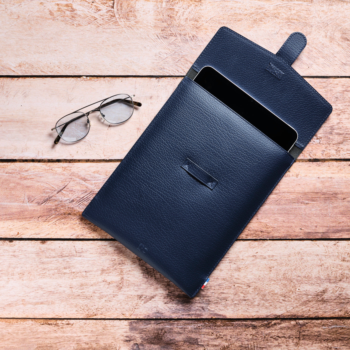 MICH - Housse iPad Air 10,9 / Pro 11" en cuir recyclé - Bleu