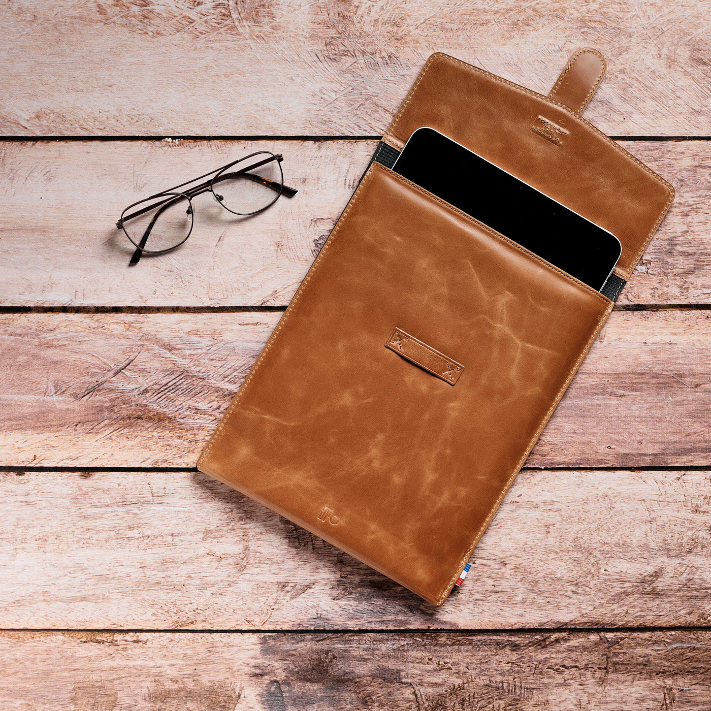 MICH - Housse iPad Air 10,9" / Pro 11" en cuir patiné - Cognac