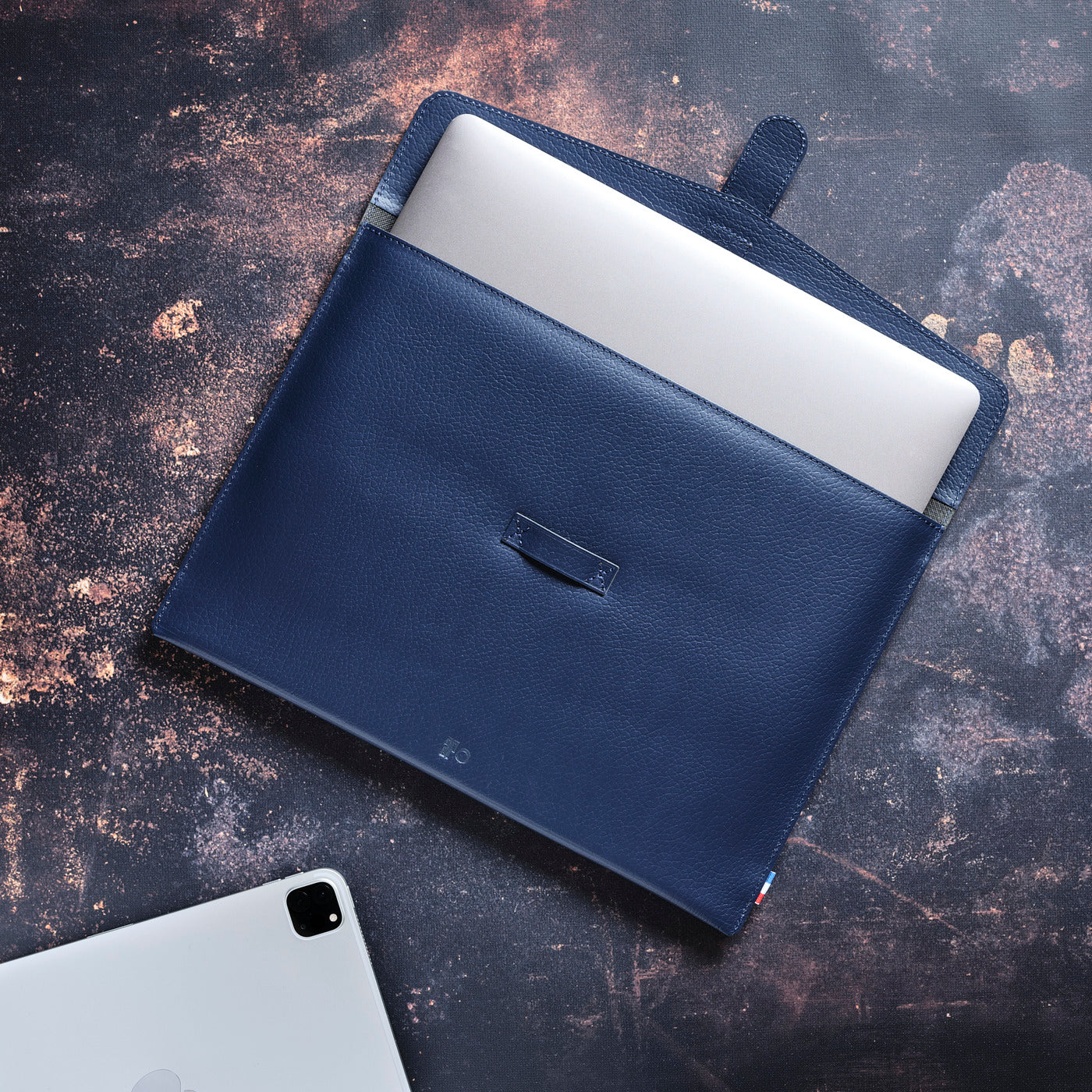 NAT - Housse MacBook Pro 13" / Air 13" en cuir recyclé - Bleu