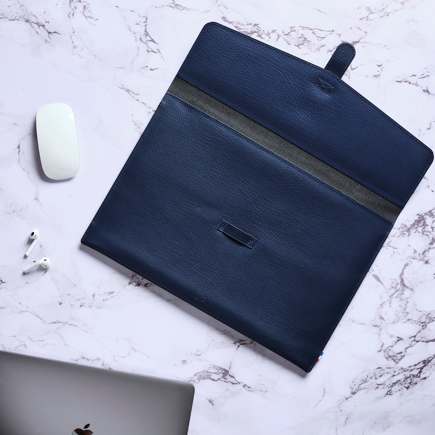 NAT - Housse MacBook Pro 16" / 15" en cuir recyclé - Bleu