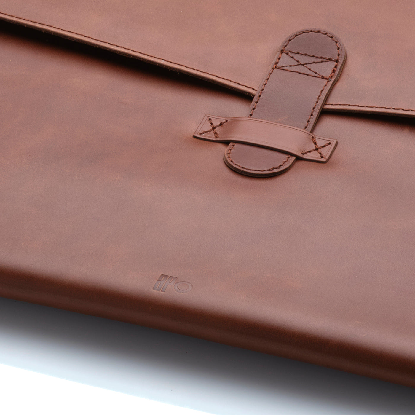 NAT - Housse MacBook Pro 16" / 15" en cuir patiné - Chocolat