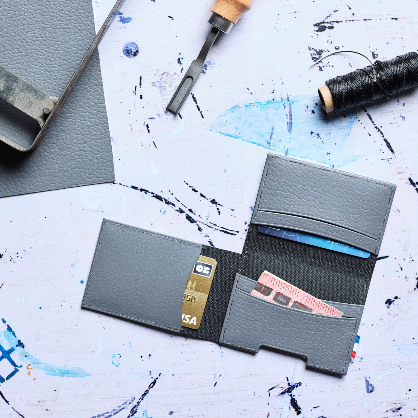 SEB - Porte-cartes folio 1 volet en cuir recyclé - Gris