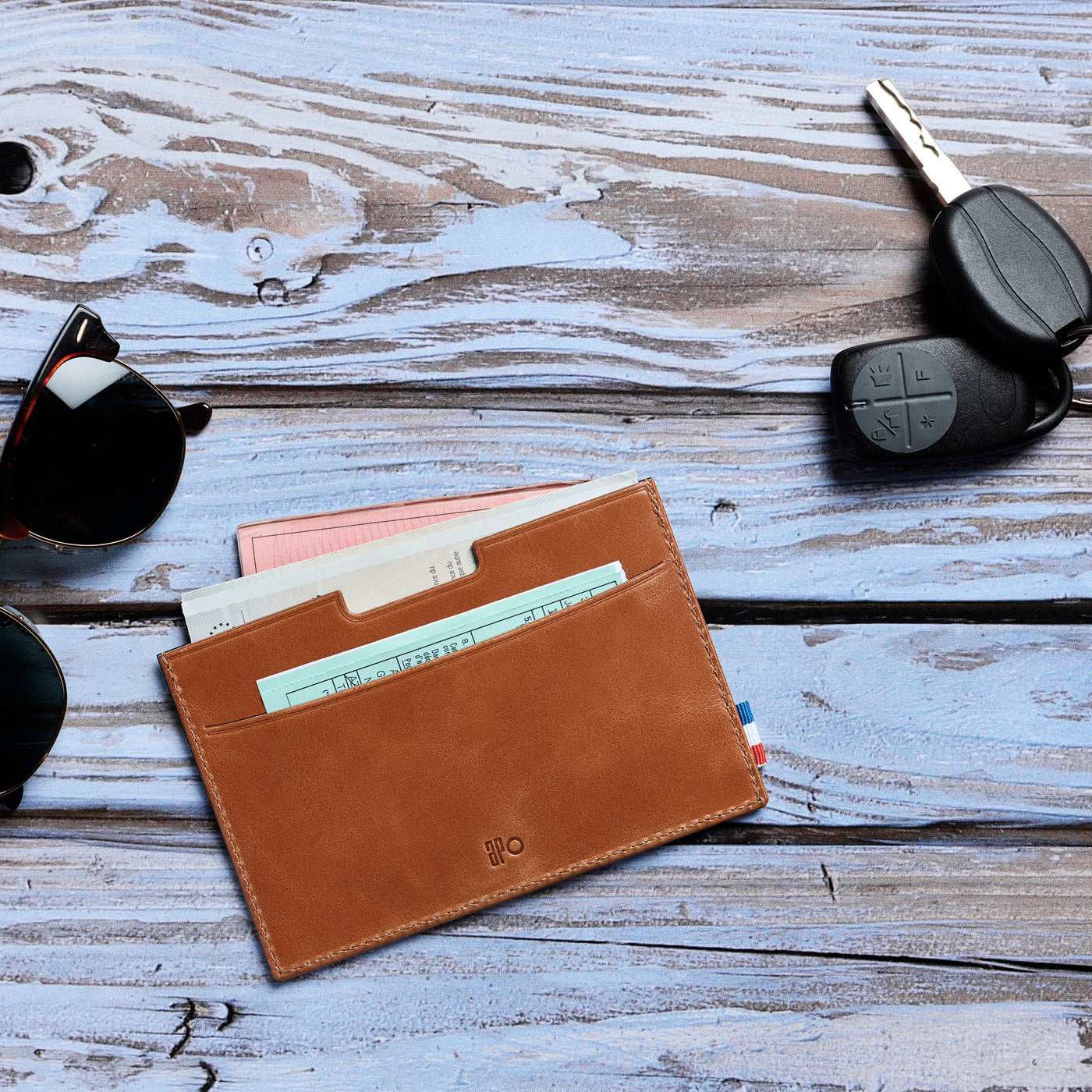 JON - Porte-papiers véhicule en cuir patiné - Cognac