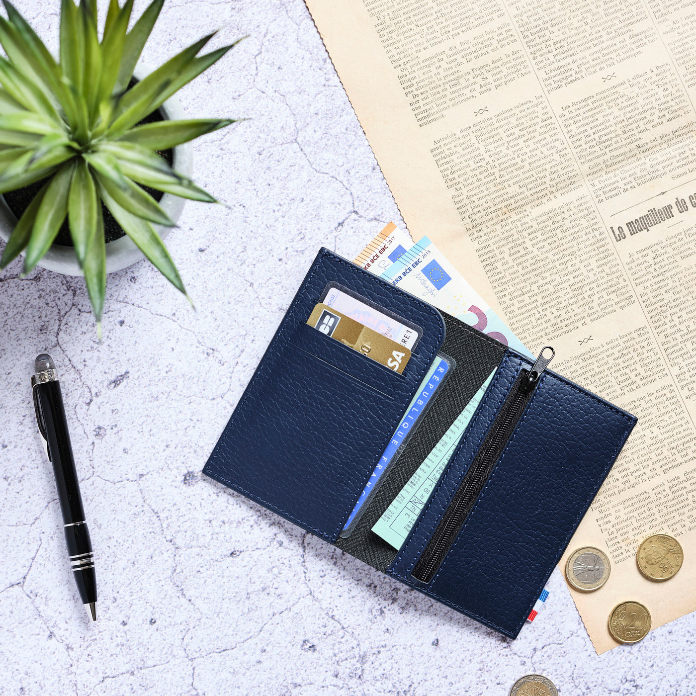 MAX - Portefeuille vertical en cuir recyclé - Bleu