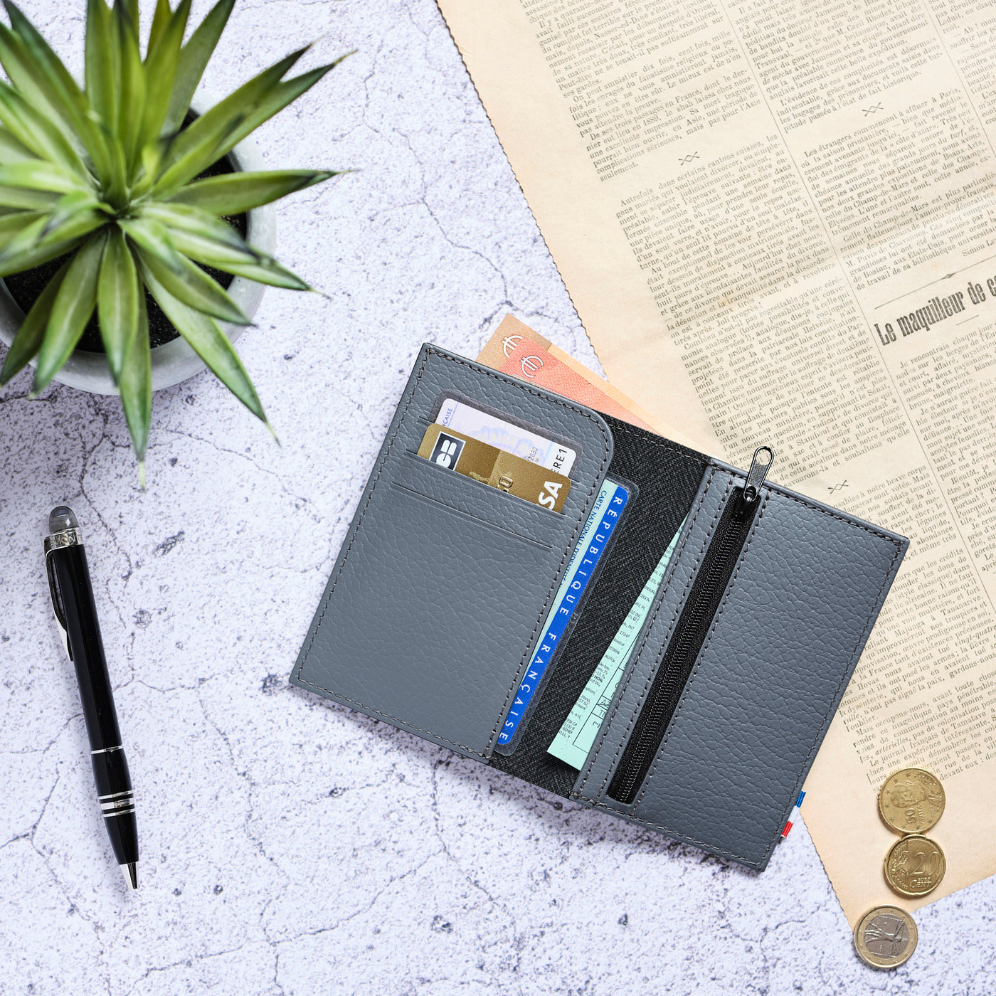 MAX - Portefeuille vertical en cuir recyclé - Gris