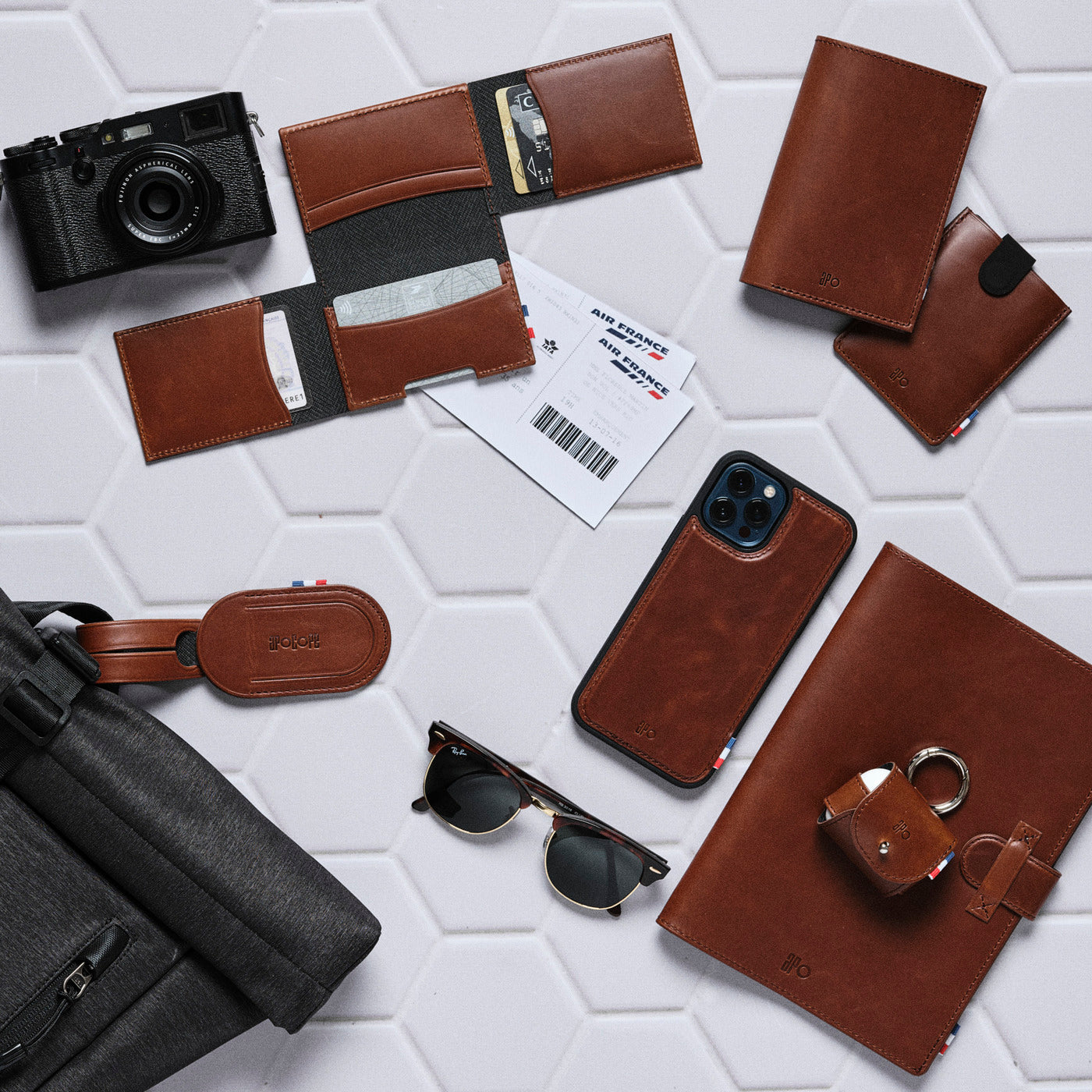 MAX - Portefeuille vertical en cuir patiné - Chocolat