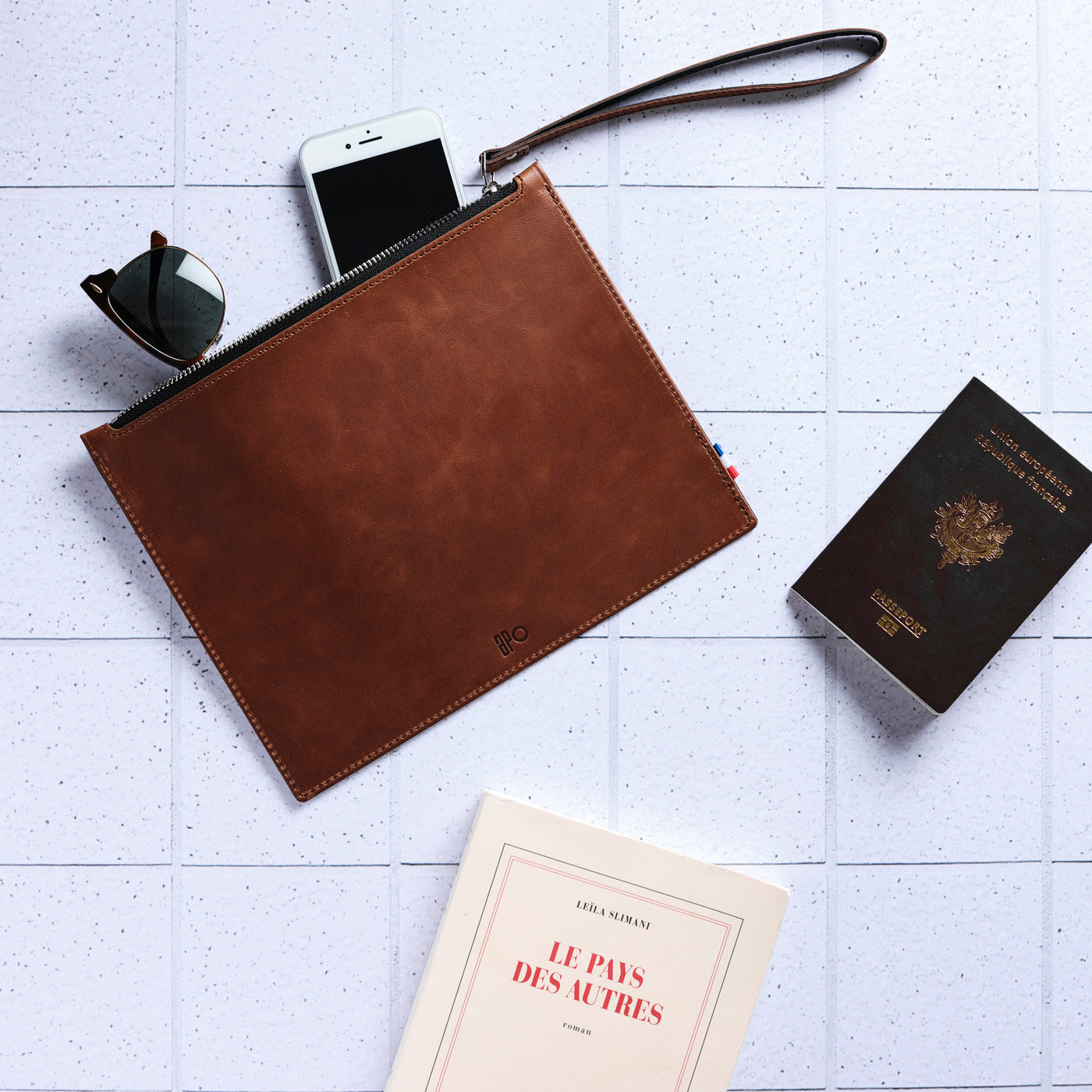 ALEX - Pochette en cuir patiné - Chocolat