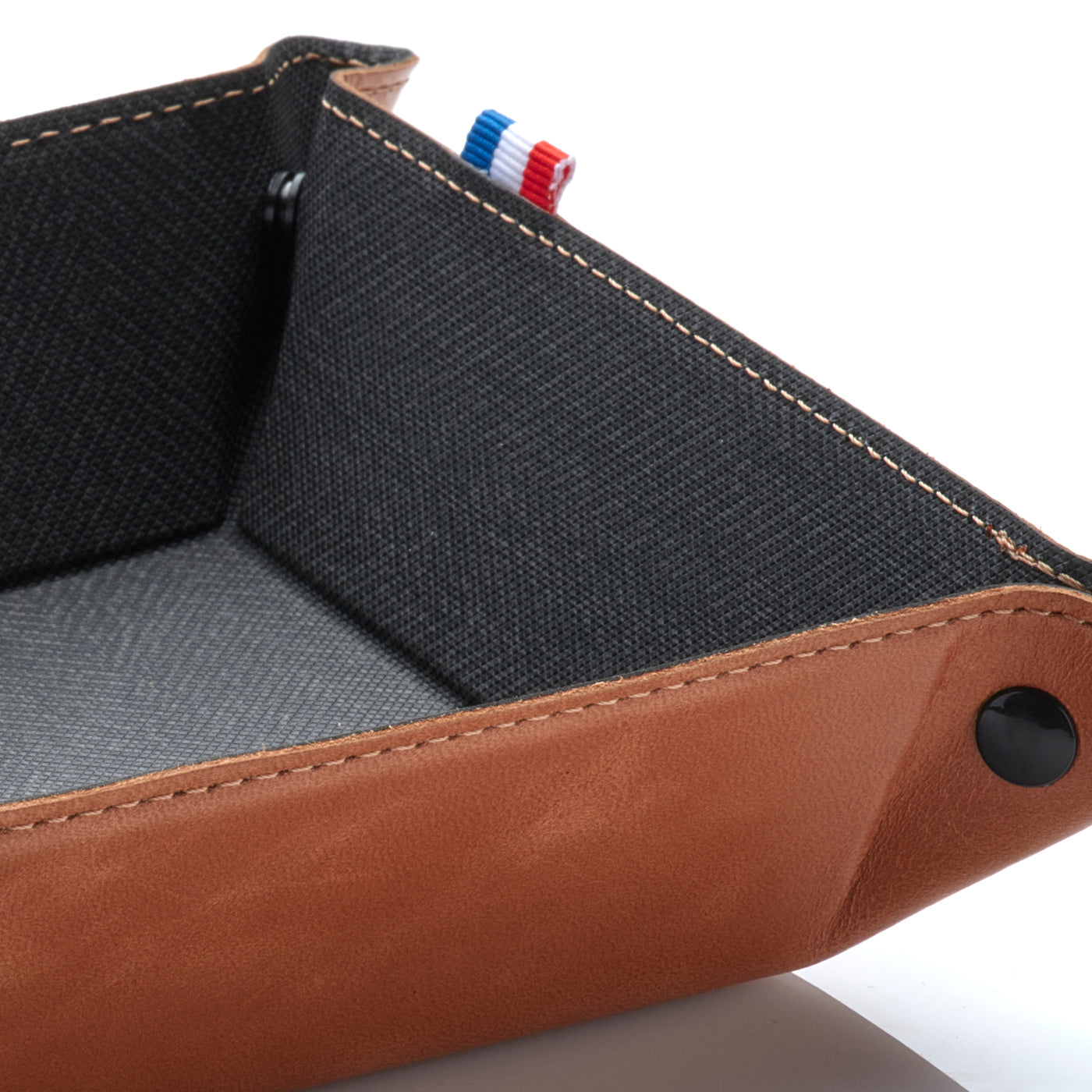 ZACH - Vide-poches en cuir patiné - Cognac