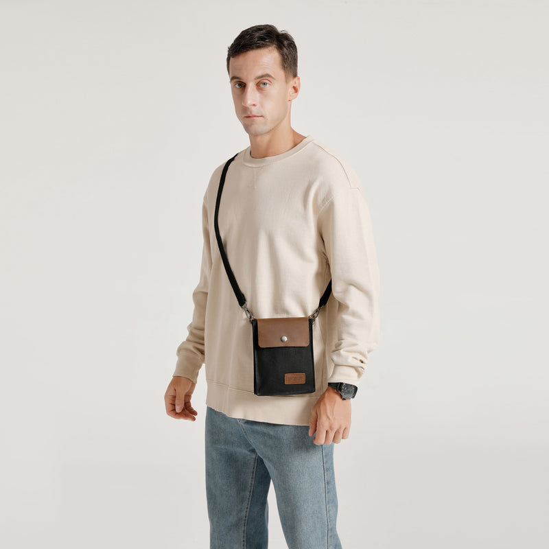 VAL - Pochette bandoulière en cuir véritable et toile enduite - Noir