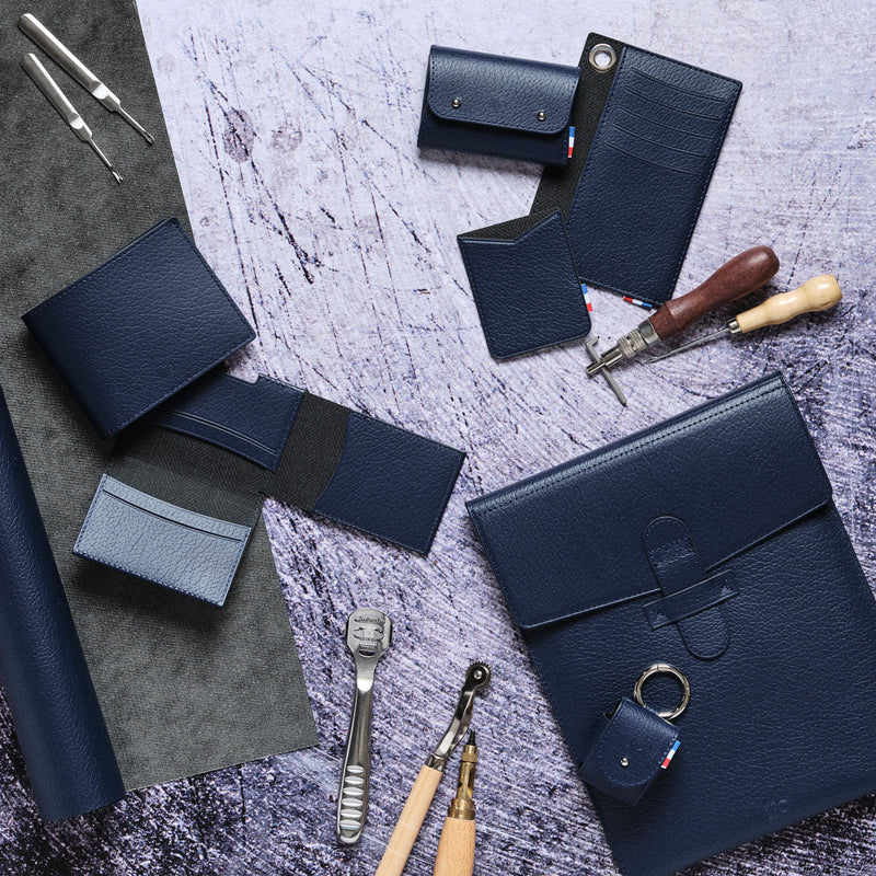 JOCE - Porte-cartes vertical à poche en cuir recyclé - Bleu